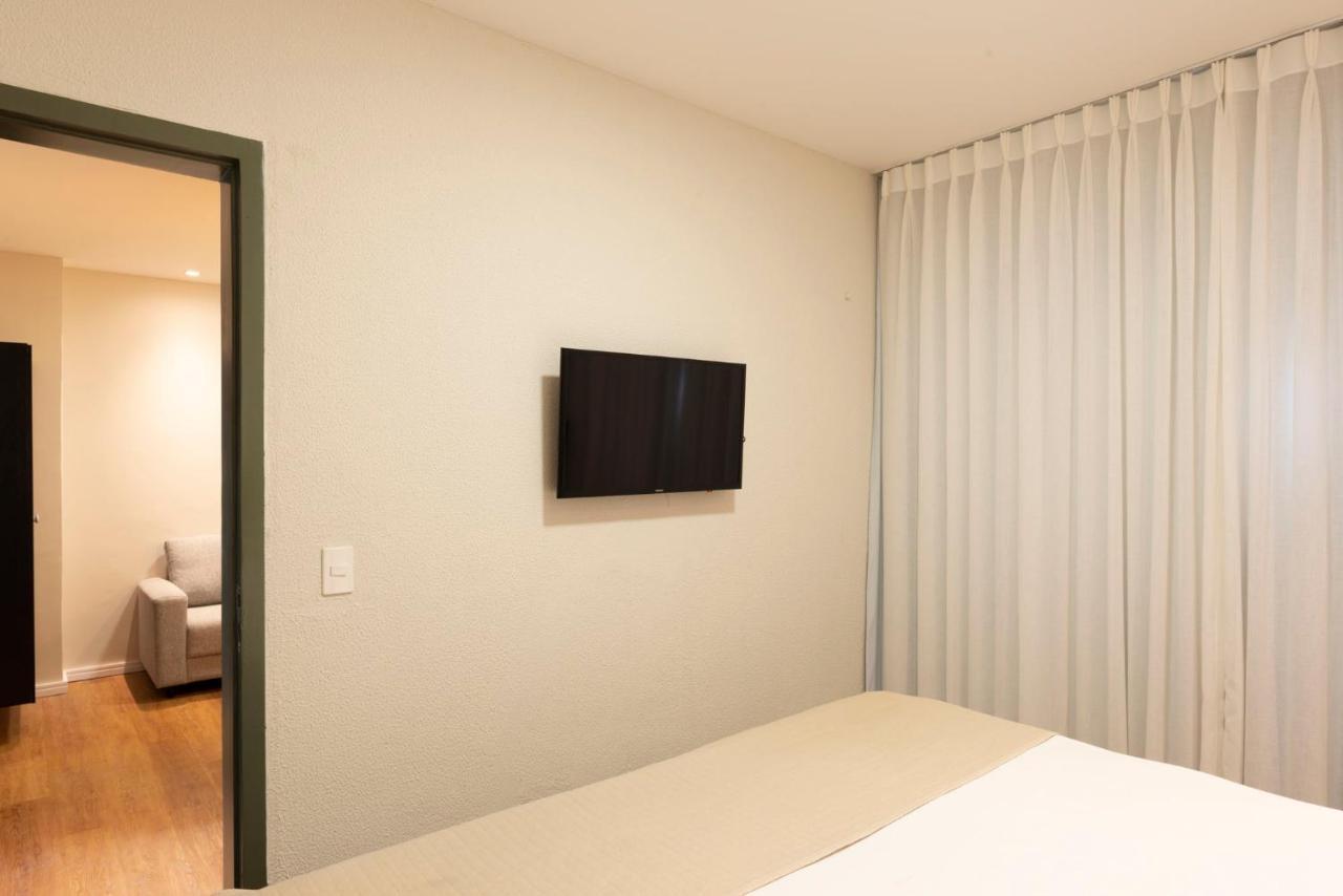 Hotel Leste