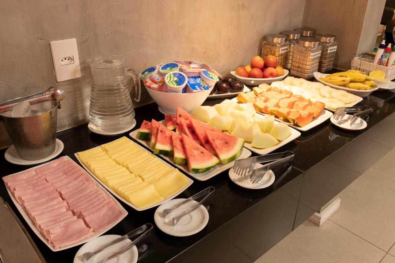 Leste Hotel